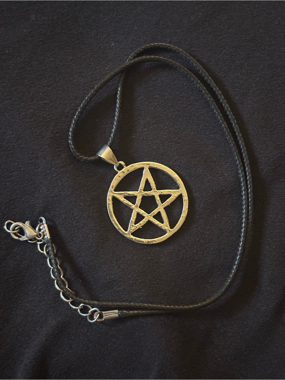 metal pentacle/star pendant necklace